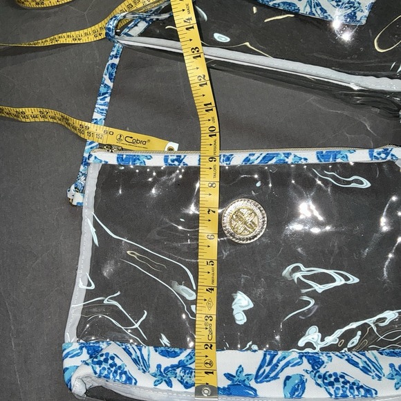 Lilly Pulitzer GWP SHELL COLLECTOR Clear Resort White Tote, Blanket Pillow NEW - Picture 11 of 11